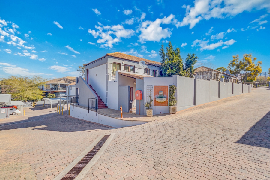 2 Bedroom Property for Sale in Lyme Park Gauteng