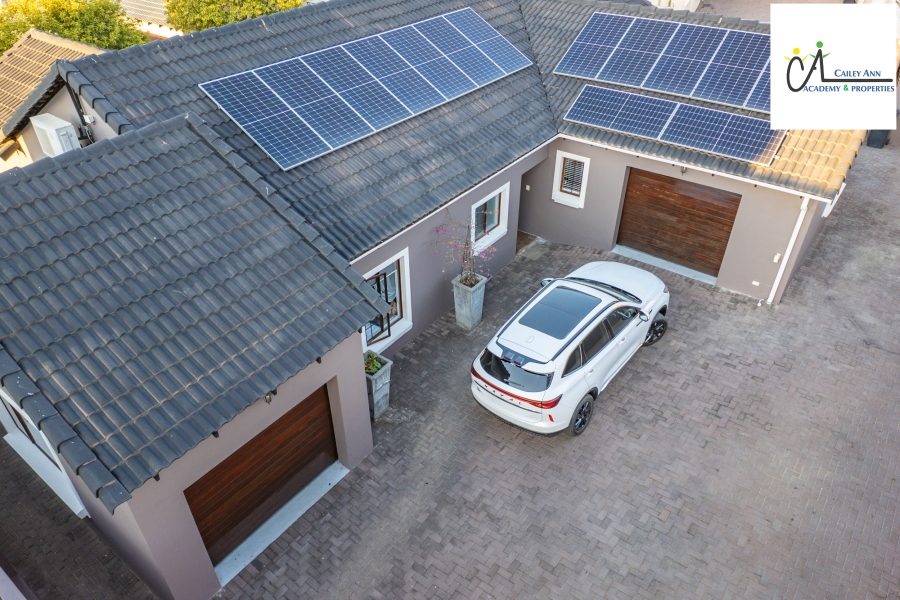 3 Bedroom Property for Sale in Thatchfield Hills Gauteng