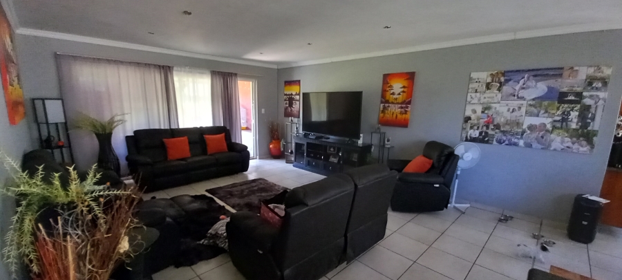 To Let 4 Bedroom Property for Rent in Rant En Dal Gauteng
