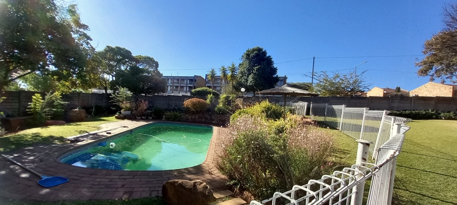 To Let 4 Bedroom Property for Rent in Rant En Dal Gauteng