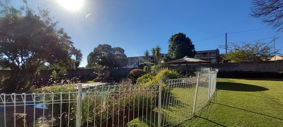 To Let 4 Bedroom Property for Rent in Rant En Dal Gauteng