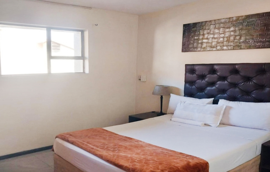 To Let 2 Bedroom Property for Rent in Sandton Central Gauteng