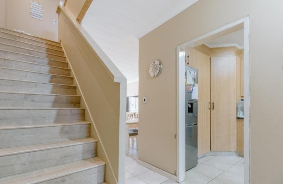 2 Bedroom Property for Sale in South Crest Gauteng