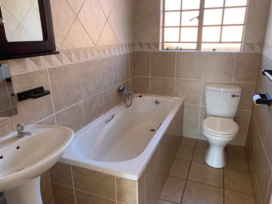 To Let 3 Bedroom Property for Rent in Willow Park Manor Gauteng