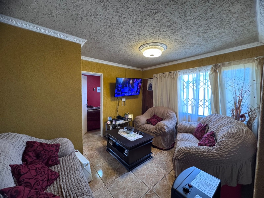 3 Bedroom Property for Sale in Protea Glen Gauteng