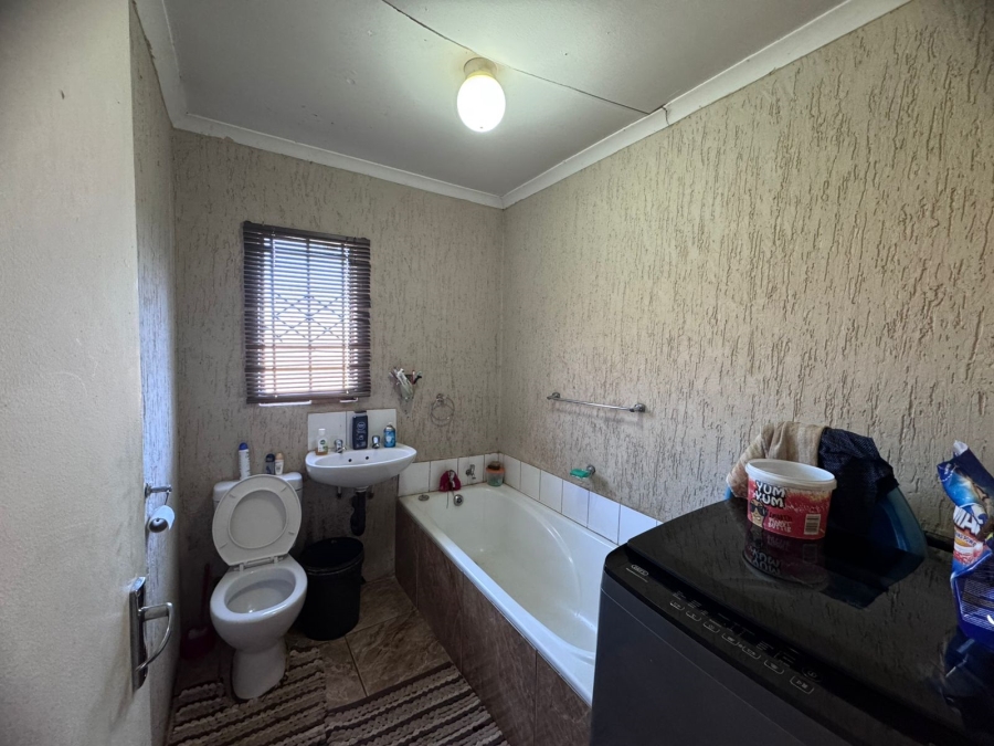 3 Bedroom Property for Sale in Protea Glen Gauteng