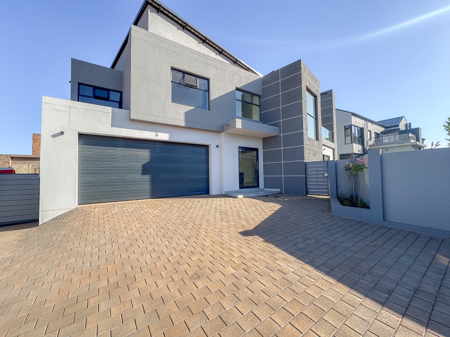 4 Bedroom Property for Sale in Fountainbrook Estate Gauteng