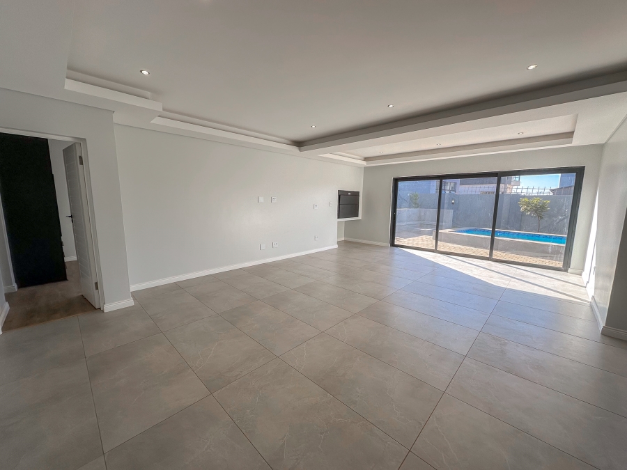 4 Bedroom Property for Sale in Fountainbrook Estate Gauteng
