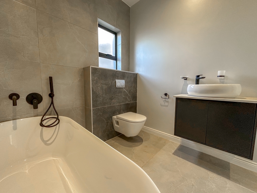 4 Bedroom Property for Sale in Fountainbrook Estate Gauteng
