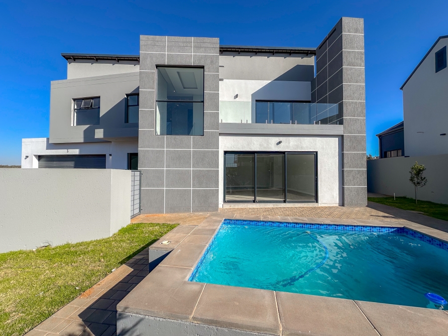 4 Bedroom Property for Sale in Fountainbrook Estate Gauteng