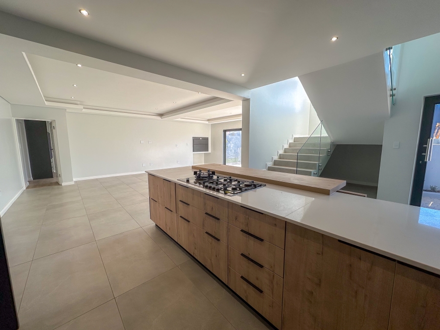 4 Bedroom Property for Sale in Fountainbrook Estate Gauteng