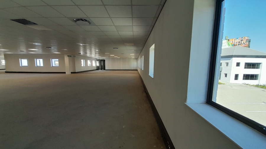 To Let commercial Property for Rent in Vorna Valley Gauteng