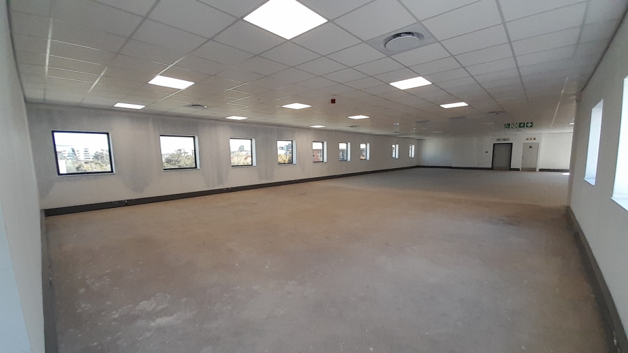 To Let commercial Property for Rent in Vorna Valley Gauteng