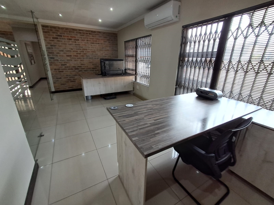 To Let commercial Property for Rent in Duncanville Gauteng