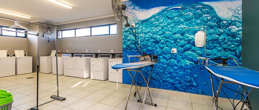 To Let 2 Bedroom Property for Rent in Waterfall Gauteng