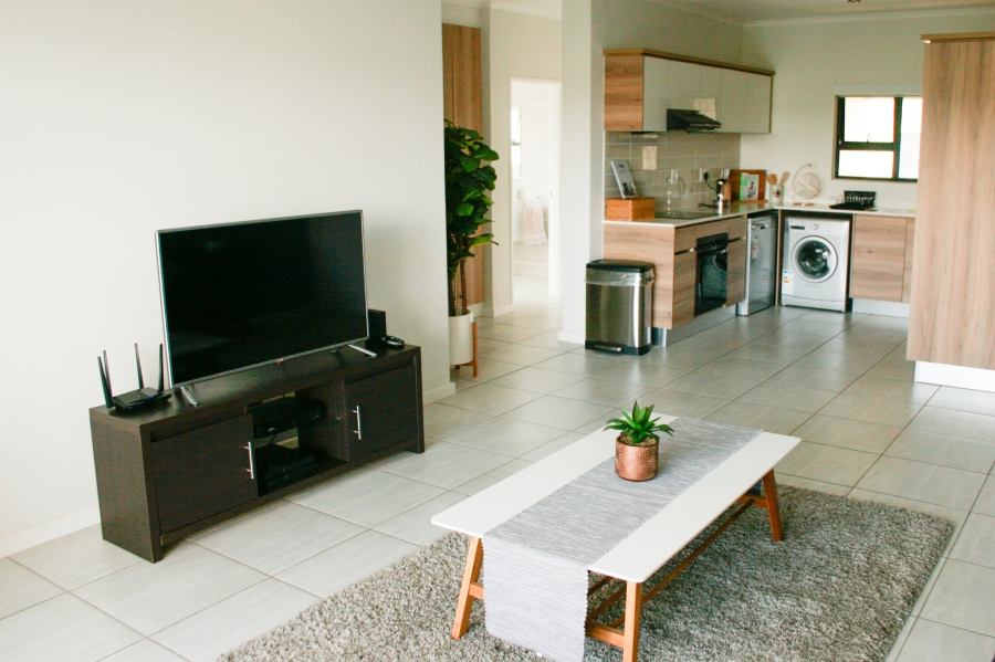 To Let 2 Bedroom Property for Rent in Waterfall Gauteng
