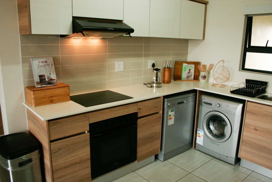 To Let 2 Bedroom Property for Rent in Waterfall Gauteng