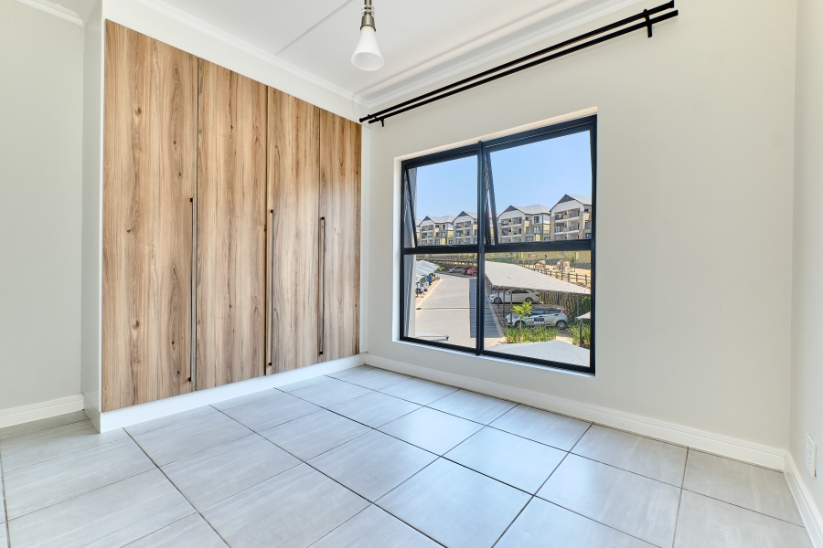 To Let 2 Bedroom Property for Rent in Waterfall Gauteng