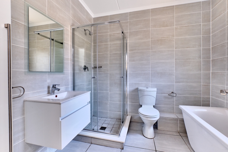 To Let 2 Bedroom Property for Rent in Waterfall Gauteng