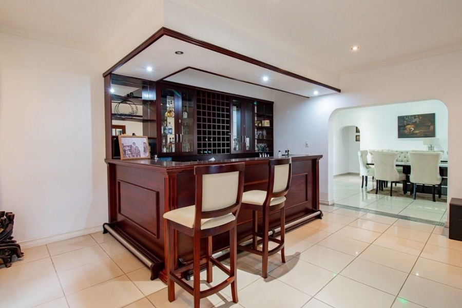 5 Bedroom Property for Sale in Kosmosdal Gauteng