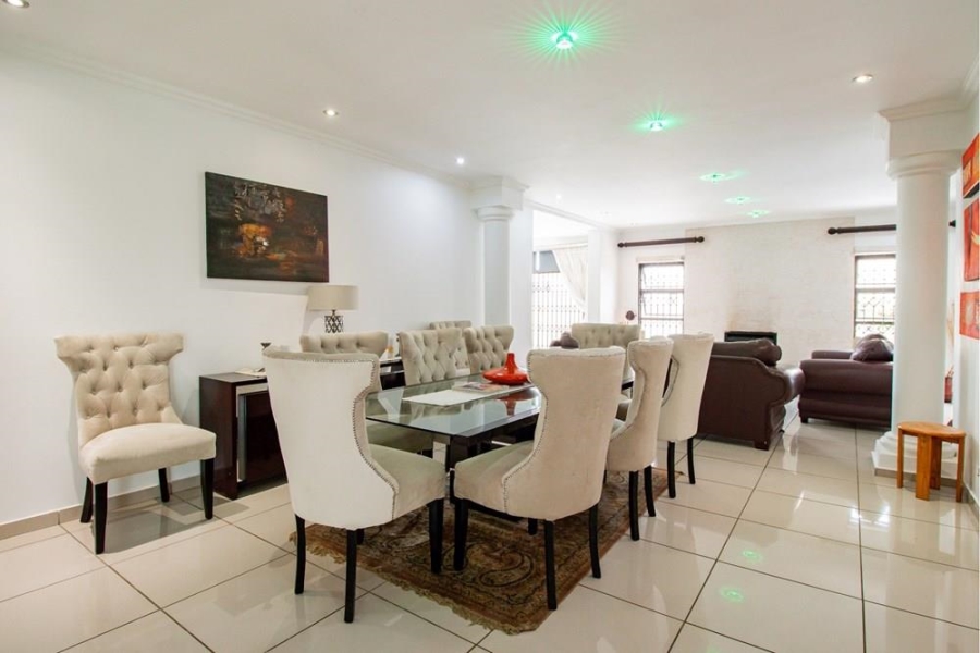5 Bedroom Property for Sale in Kosmosdal Gauteng