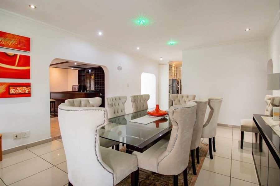 5 Bedroom Property for Sale in Kosmosdal Gauteng