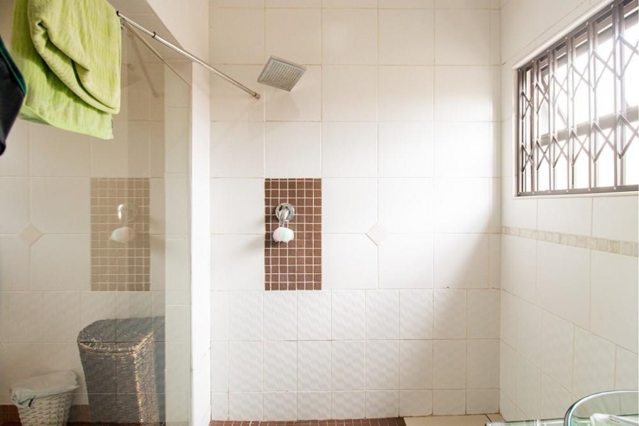 5 Bedroom Property for Sale in Kosmosdal Gauteng
