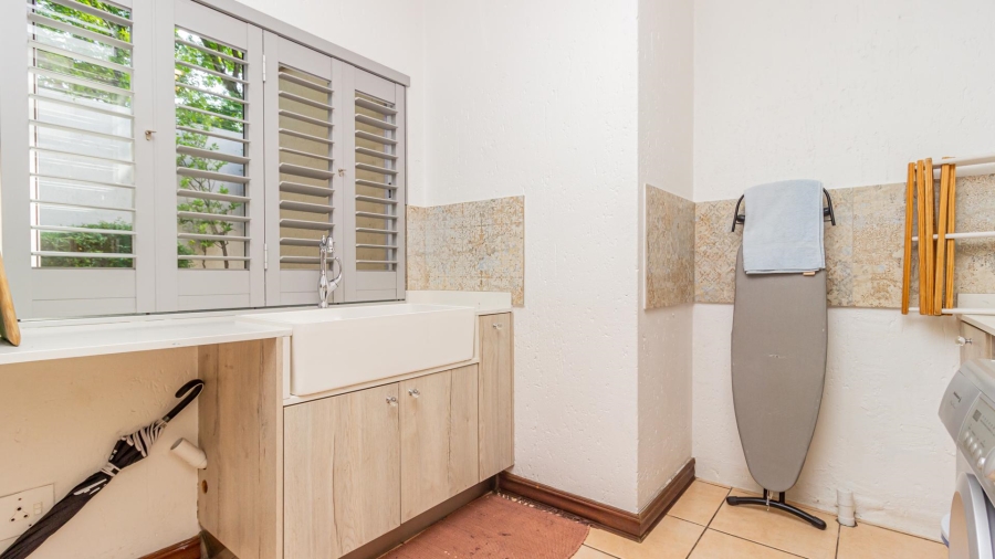 To Let 5 Bedroom Property for Rent in Morningside Gauteng