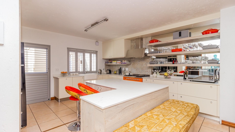 To Let 5 Bedroom Property for Rent in Morningside Gauteng