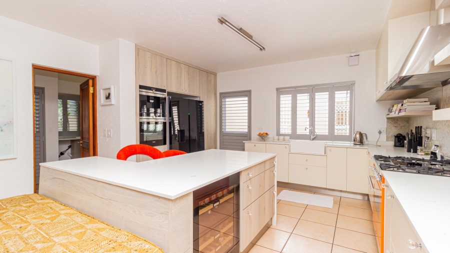 To Let 5 Bedroom Property for Rent in Morningside Gauteng