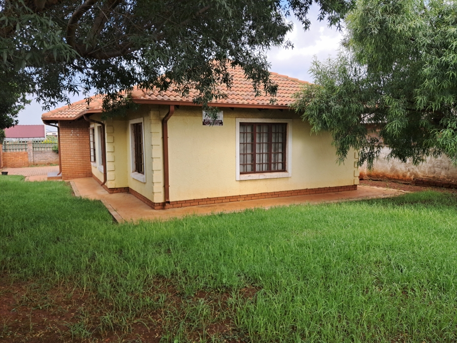 3 Bedroom Property for Sale in Dawn Park Gauteng