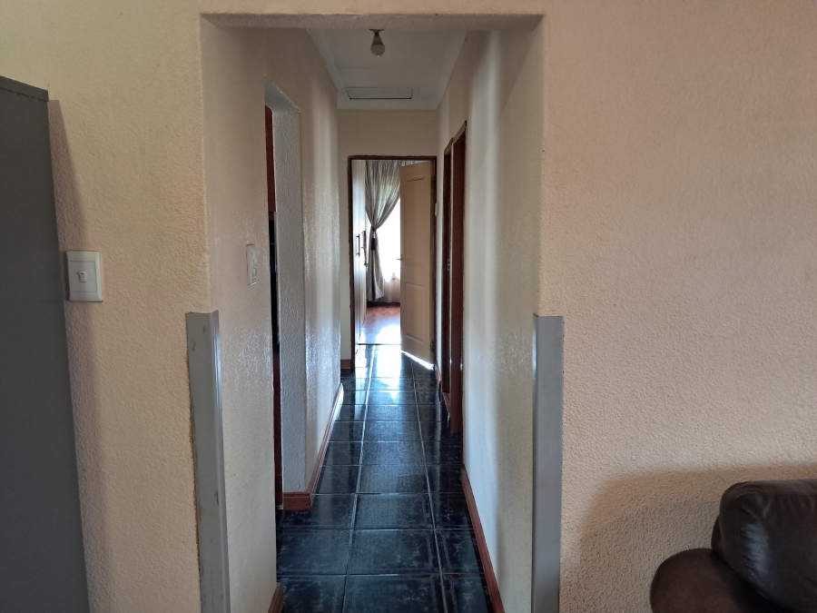 3 Bedroom Property for Sale in Dawn Park Gauteng