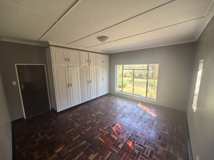 3 Bedroom Property for Sale in Farrarmere Gauteng