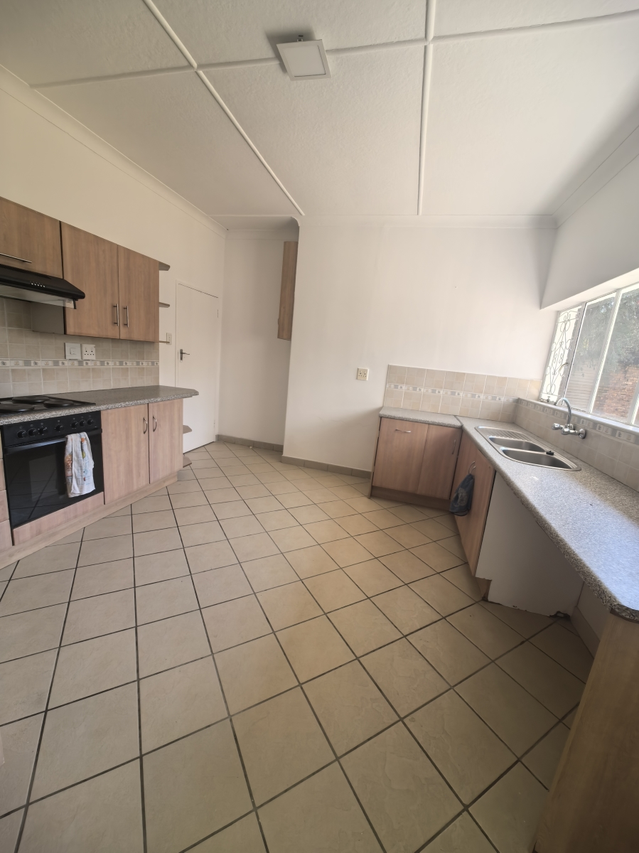 3 Bedroom Property for Sale in Farrarmere Gauteng