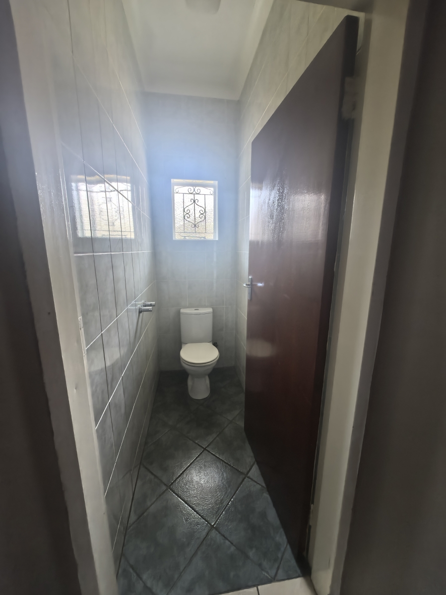 3 Bedroom Property for Sale in Farrarmere Gauteng