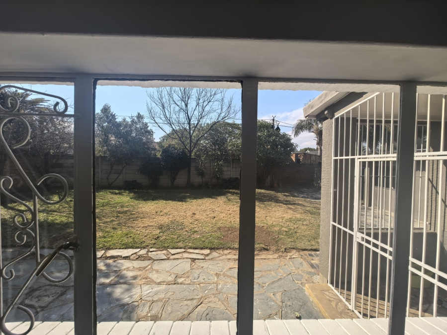 3 Bedroom Property for Sale in Farrarmere Gauteng