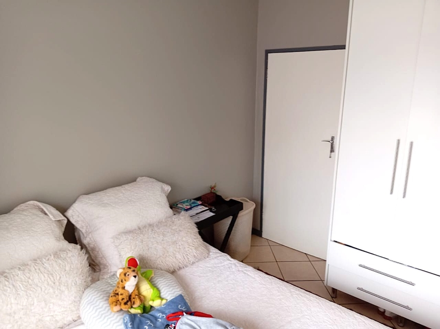 3 Bedroom Property for Sale in Monavoni Gauteng