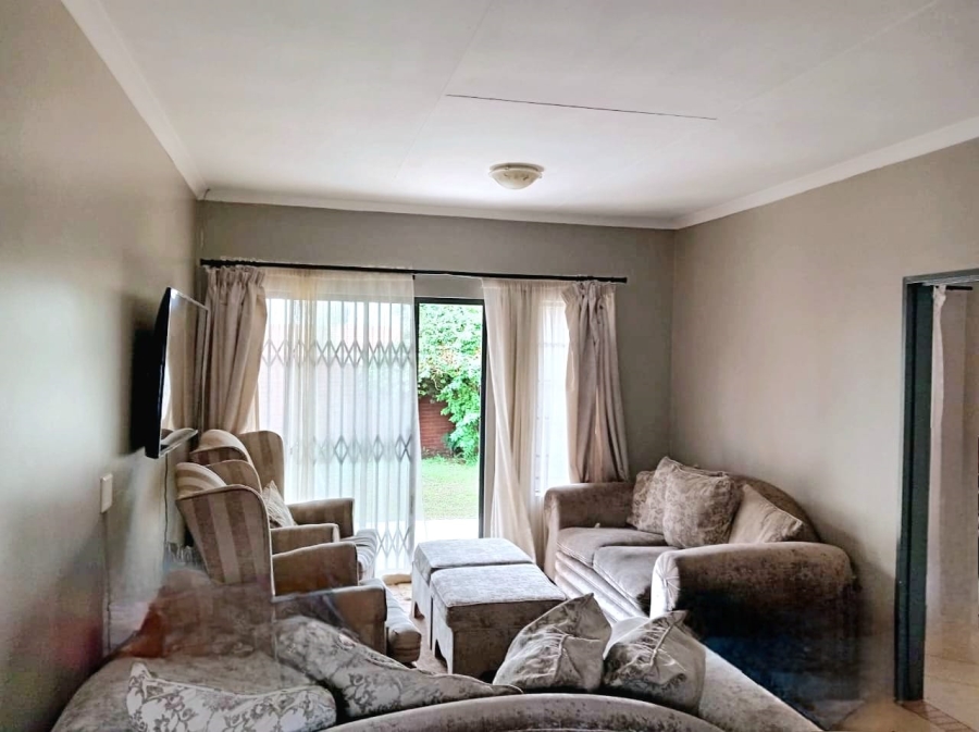 3 Bedroom Property for Sale in Monavoni Gauteng