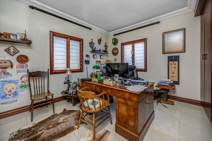 4 Bedroom Property for Sale in Broadacres Gauteng