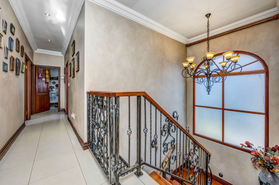 4 Bedroom Property for Sale in Broadacres Gauteng