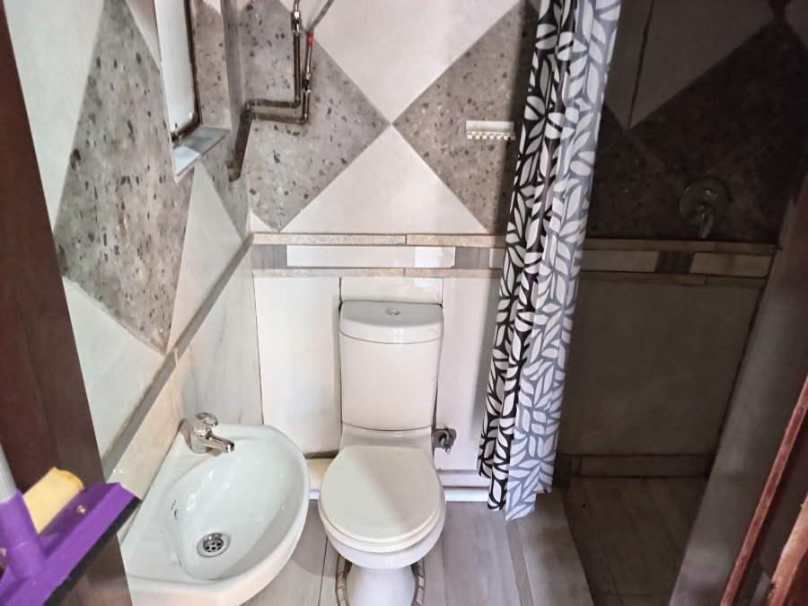 To Let 1 Bedroom Property for Rent in Olievenhoutbosch Gauteng