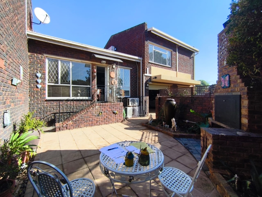 3 Bedroom Property for Sale in Brackenhurst Gauteng