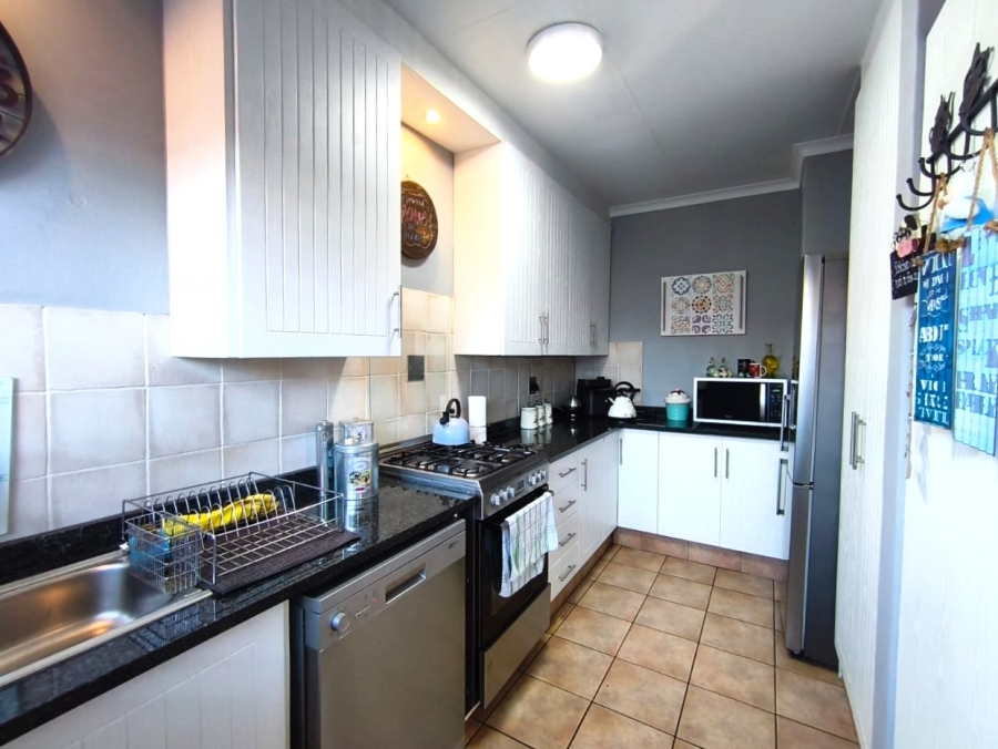 3 Bedroom Property for Sale in Brackenhurst Gauteng