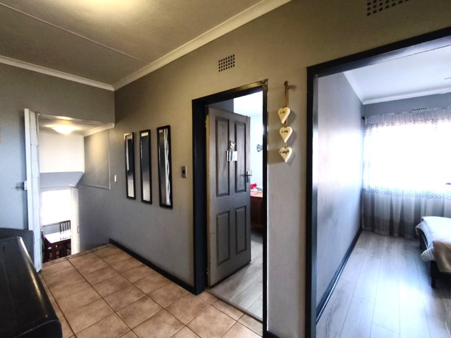 3 Bedroom Property for Sale in Brackenhurst Gauteng