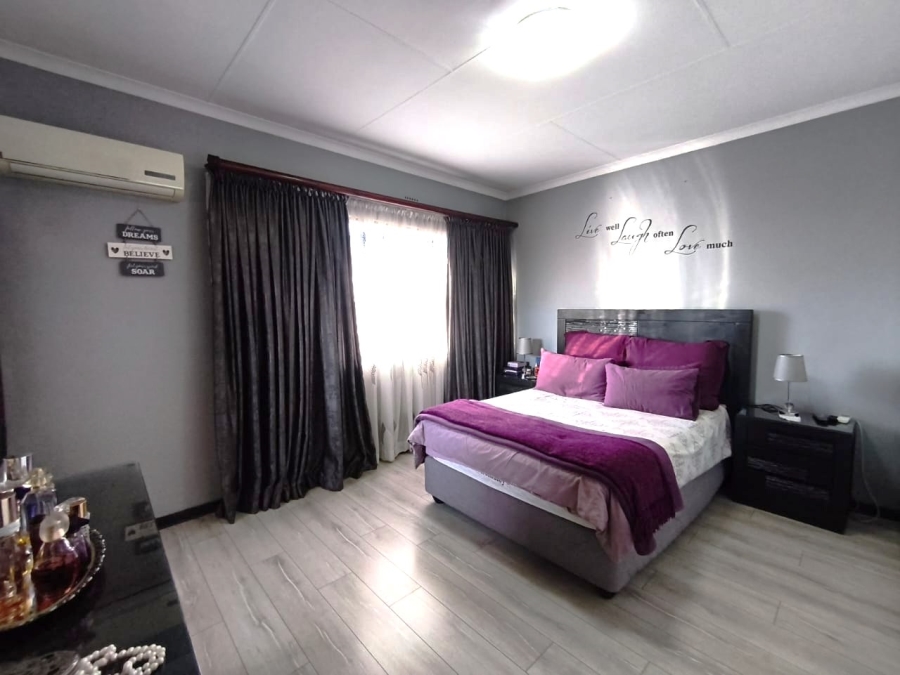 3 Bedroom Property for Sale in Brackenhurst Gauteng