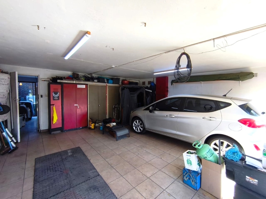 3 Bedroom Property for Sale in Brackenhurst Gauteng
