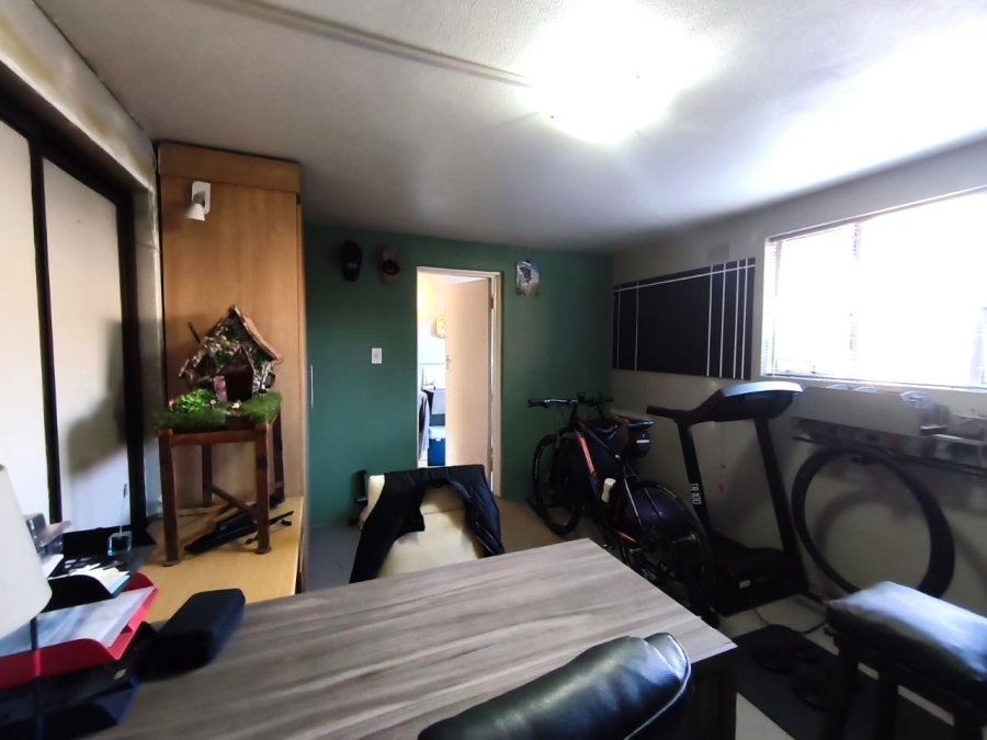 3 Bedroom Property for Sale in Brackenhurst Gauteng
