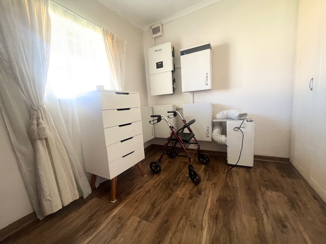 5 Bedroom Property for Sale in Alberante Gauteng