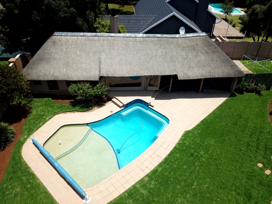5 Bedroom Property for Sale in Alberante Gauteng