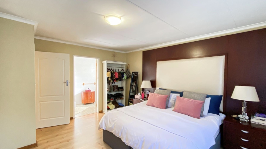 3 Bedroom Property for Sale in Ferndale Gauteng